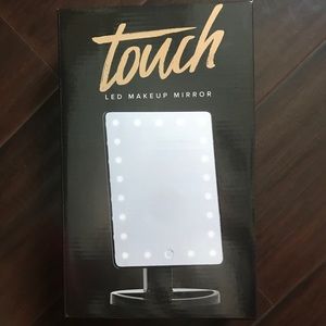 Impressions vanity Mirror ✨